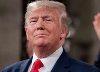 Discussão acalorada entre Trump e Zelensky agita o Salão Oval da Casa Branca; veja