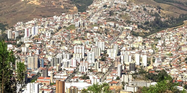 Vista da Cidade de Poços de Caldas - Foto: Wikipedia Commons