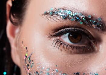 Tendências de beleza irresistíveis! As maquiagens que serão febre em 2025