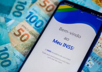 April 26, 2020, Brazil. In this photo illustration the app Meu INSS logo is displayed on a smartphone.