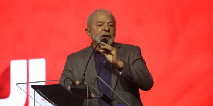 (INT) Brazilian Presidential Candidate Lula meets businessmen. August 17, 2022, Sao Paulo, Brazil: Brazilian presidential candidate under PT, Luiz Inacio Lula da Silva and Vice Geraldo Alckmin, meet with entrepreneurs of micro and small businesses on Wednesday (17), at Hotel Novotel in Sao Paulo. The country’s political campaigns have started on Tuesday (16) making it easier for them.
Credit: Leco Viana/TheNews2 (Foto: Leco Viana/TheNews2/Deposit Photos)