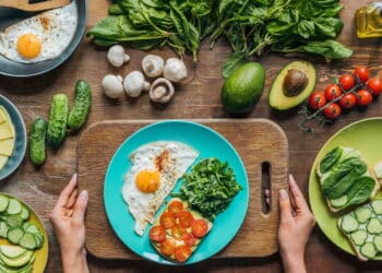 Descoberta revolucionária! Antioxidante vegetal que desafia o aparecimento dos cabelos brancos