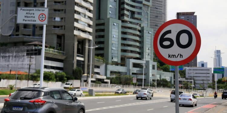 salvador, bahia, brazil - may 16, 2023: traffic sign indicates speed limit of 60 kilometers per hour on street in the city of Salvador.