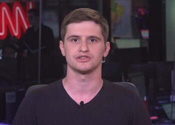 Vereadora trans do Psol processa Pavanato após ele dizer que ela é 'biologicamente homem'