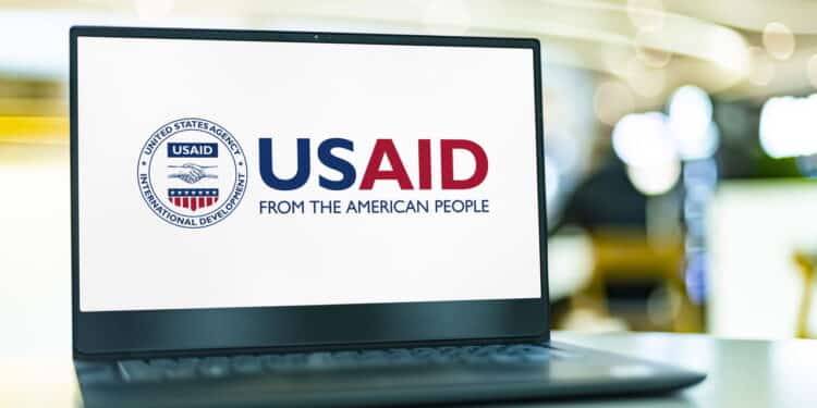 Após novas revelações, governo Trump demitirá quase toda a equipe da USAID