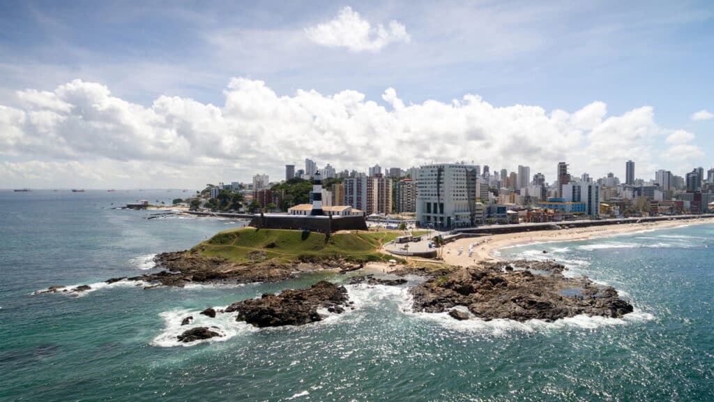 Vai viajar? Veja os 4 destinos no Brasil que estão fazendo sucesso entre turistas brasileiros
