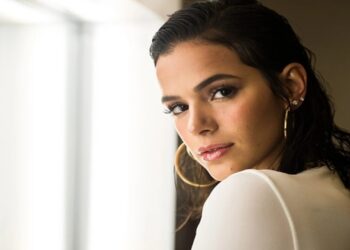 Bruna Marquezine revela problema de saúde após desconforto e recebe diagnóstico; entenda