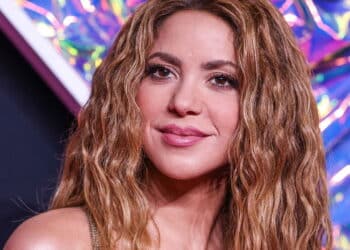 Shakira é hospitalizada às pressas e show no Peru é cancelado