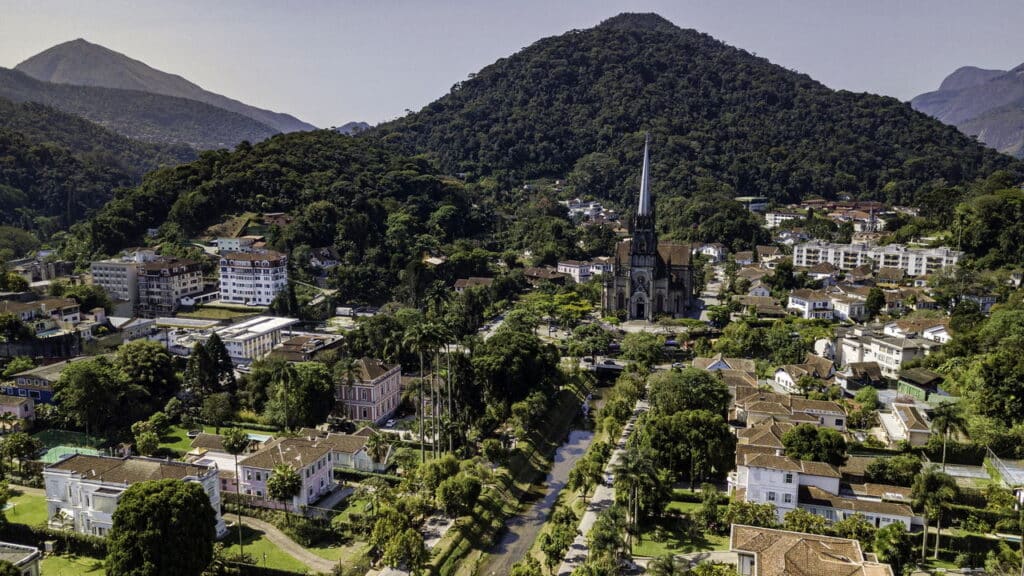 Apaixonados pelo frio estão escolhendo esta cidade do RJ como novo destino