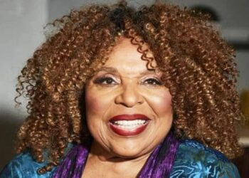 LUTO! Famosa cantora Roberta Flack tem morte confirmada
