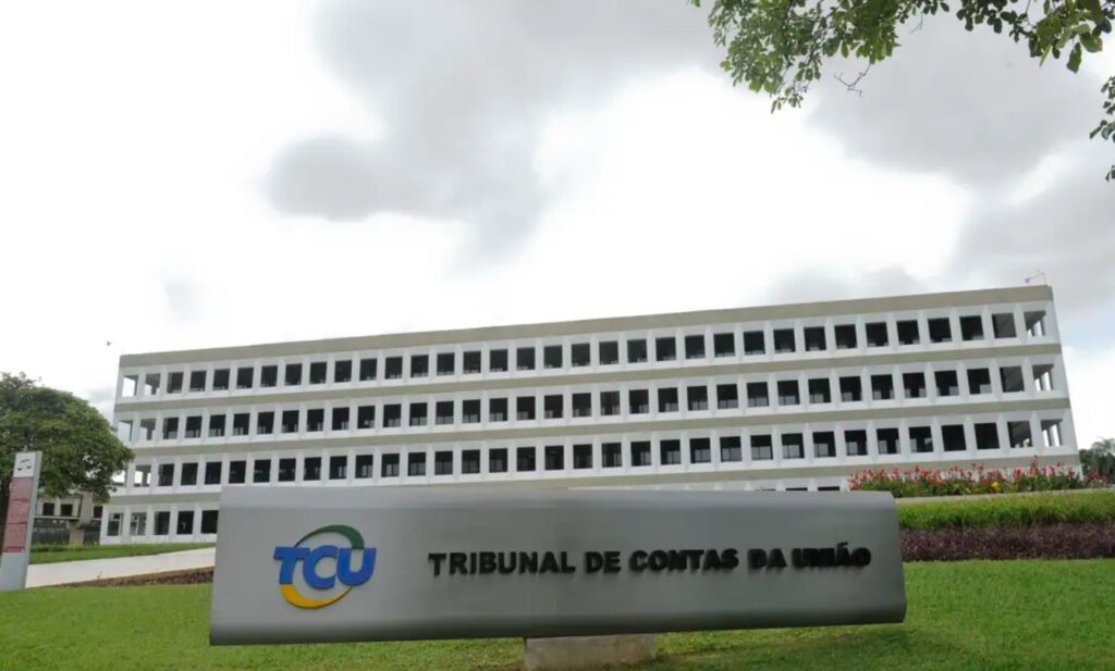 TCU libera pagamentos do programa Pé-de-Meia