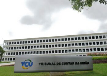 TCU libera pagamentos do programa Pé-de-Meia