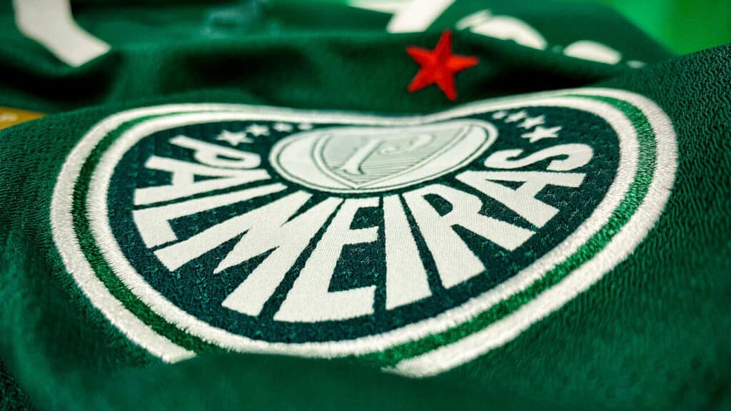 Ranking revela os clubes brasileiros que mais lucraram em 2024; o segundo vai te surpreender