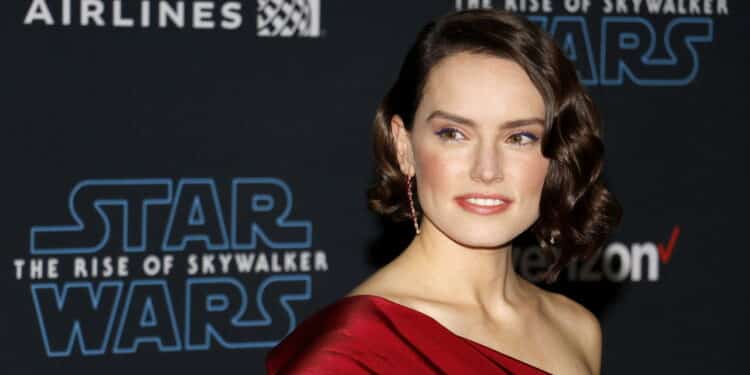 Daisy Ridley no MCU? Atriz quer se tornar uma Vingadora e Marvel pode surpreender!