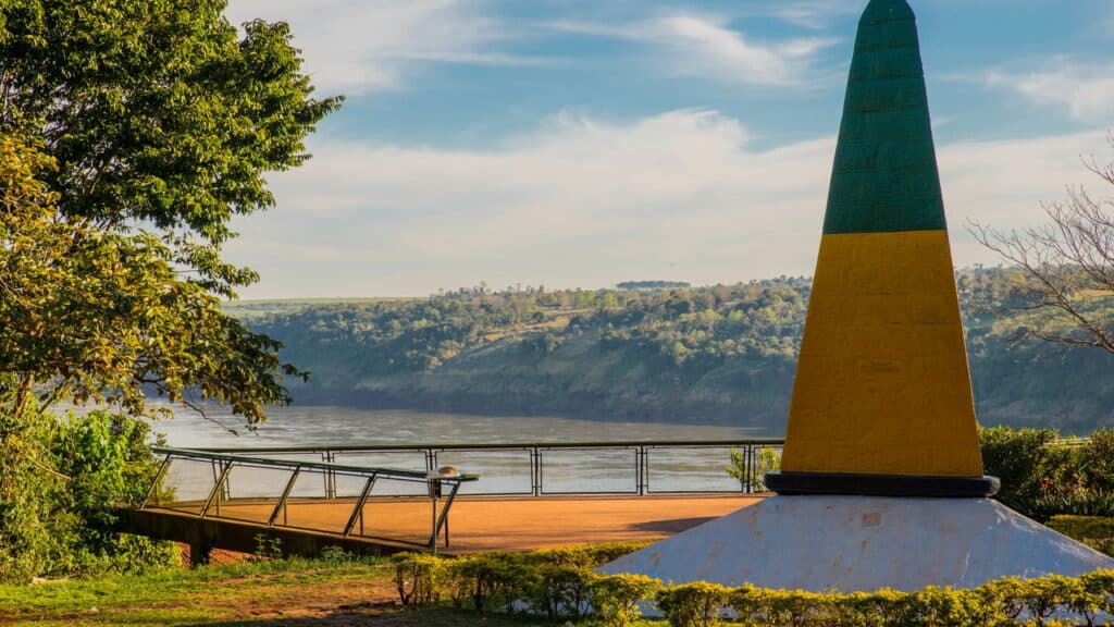 Descubra os destinos queridinhos para viajar em Março!