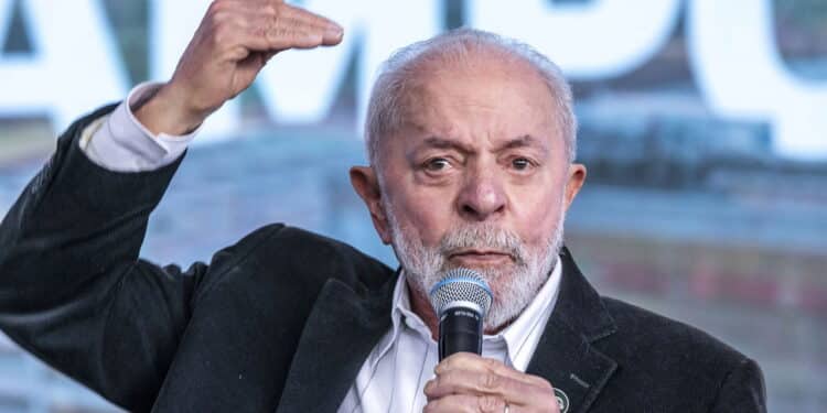 Mudanças e novidades no cartão de crédito: Lula assina lei que muda regras para CPFs de 0 a 9