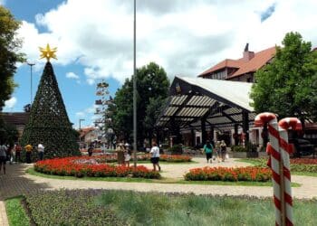 Praça das Flores em Nova Petrópolis - Fonte: Wikimedia Commons