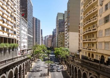 Descubra quais são as melhores cidades grandes para viver no Brasil em 2025!