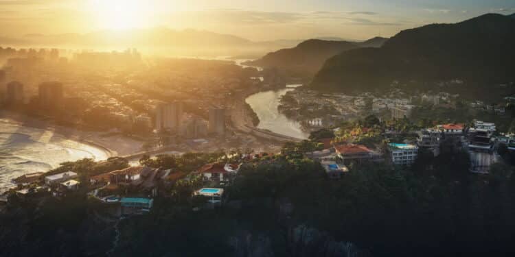 Você nunca mais verá Copacabana da mesma forma depois de conhecer essas praias