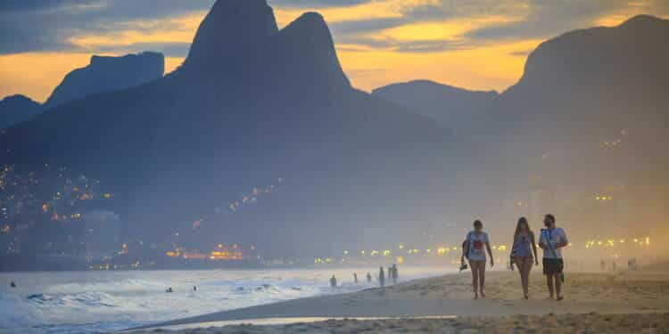 Duas praias brasileiras entre as melhores do mundo e uma delas pode te surpreender