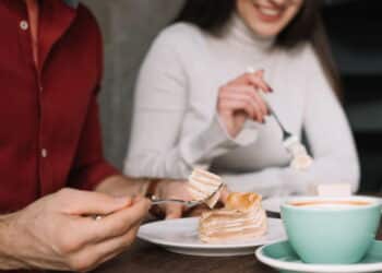 Você está cometendo esse erro? Alimentos que não devem ser combinados com café!