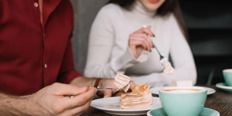 Você está cometendo esse erro? Alimentos que não devem ser combinados com café!