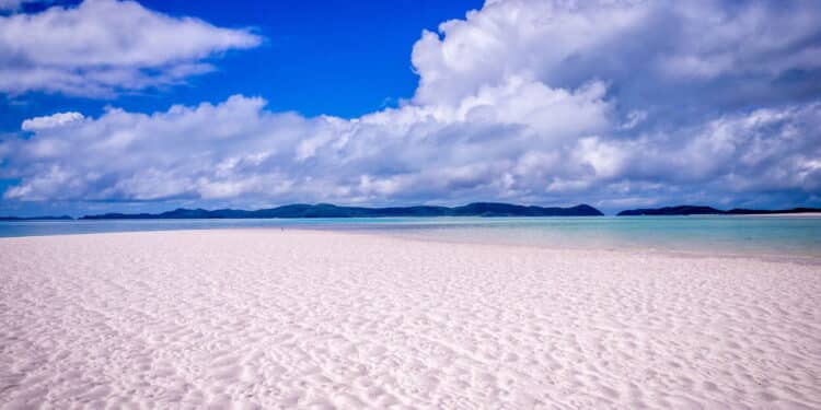 As praias mais deslumbrantes com areia branca! Descubra os paraísos escondidos!