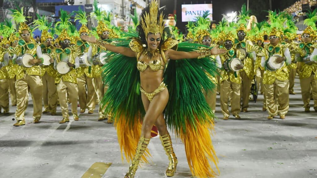 Folia ou trabalho? Saiba se você vai ter folga no Carnaval de 2025