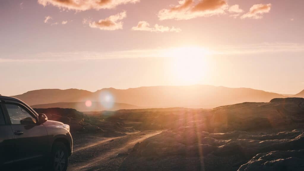 Carros derretendo ao sol? Como as altas temperaturas estão sabotando seu veículo e veja como protegê-lo já!