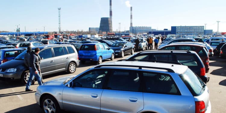 Atenção motorista! Se seu carro tem mais de 15 anos, você pode estar isento do IPVA