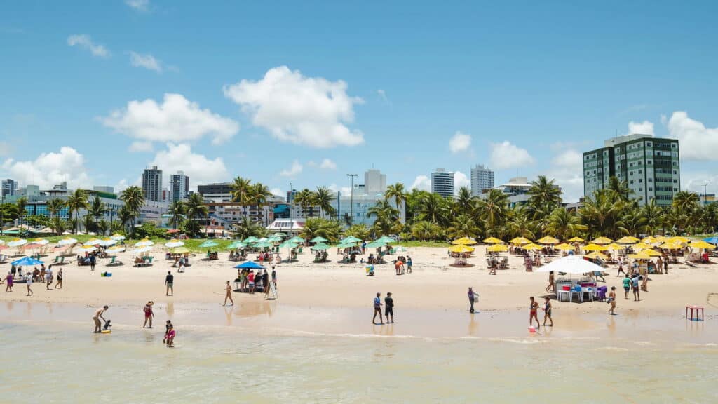 Praia em João Pessoa - Créditos: depositphotos.com / vbacarin