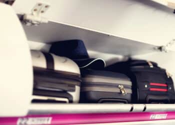 ANAC explica o que mudou nas regras da mala de mão e quais itens podem ser barrados