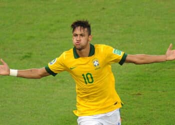 Neymar jogando pela Seleção Brasileira em 2013 - Créditos: depositphotos.com / A.Paes