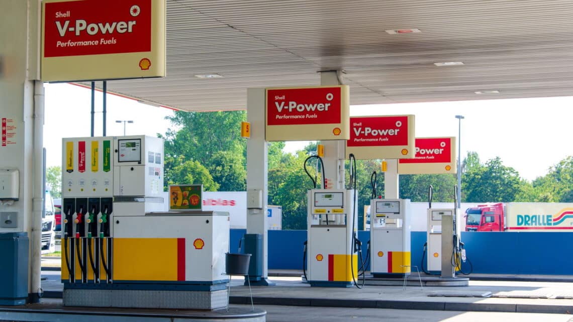 Gasolina Shell Famoso posto de gasolina está pagando dinheiro para quem abastecer ...