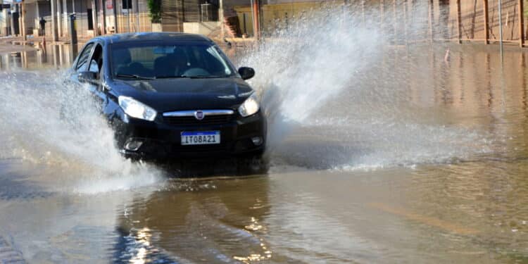 Tempestades são alertadas pelo Inmet - Créditos: depositphotos.com / thenews2.com