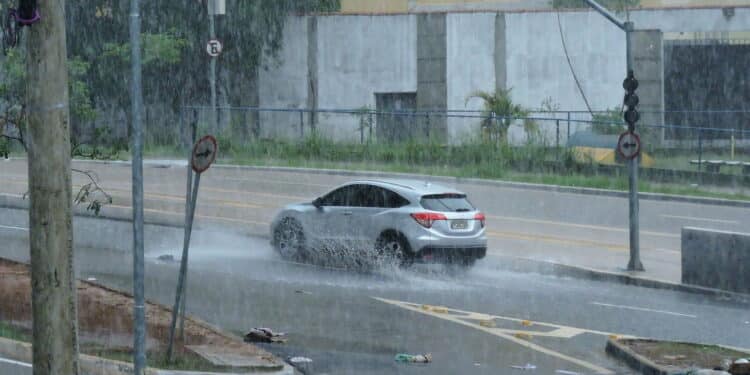 Tempestade em São Paulo - Créditos: depositphotos.com / thenews2.com