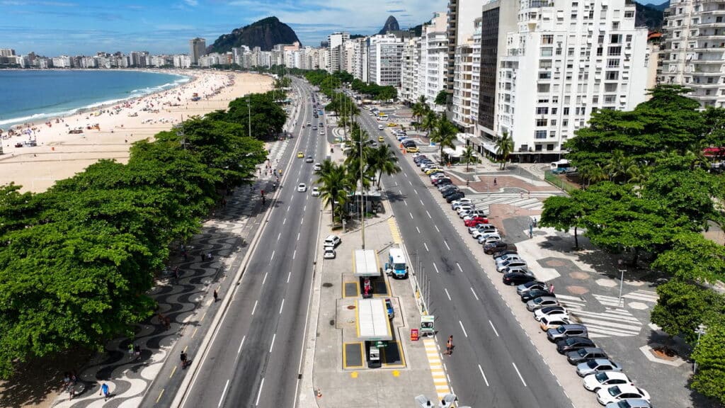 Rua em Copacabana no Rio de Janeiro - Créditos: depositphotos.com / Cristian_Lourenco