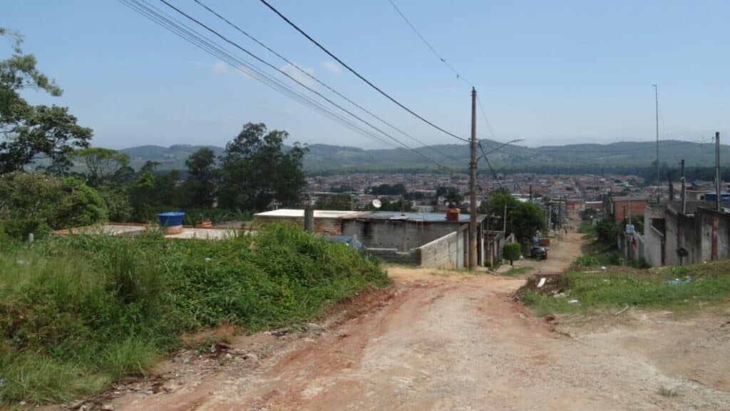 O bairro de SP que fica dentro de enorme cratera de meteoro