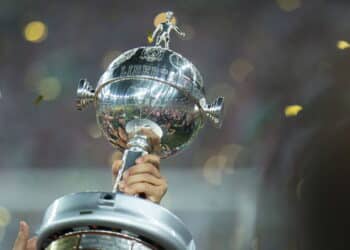 Conmebol quebra o silêncio após mortes chocantes no jogo Colo Colo x Fortaleza