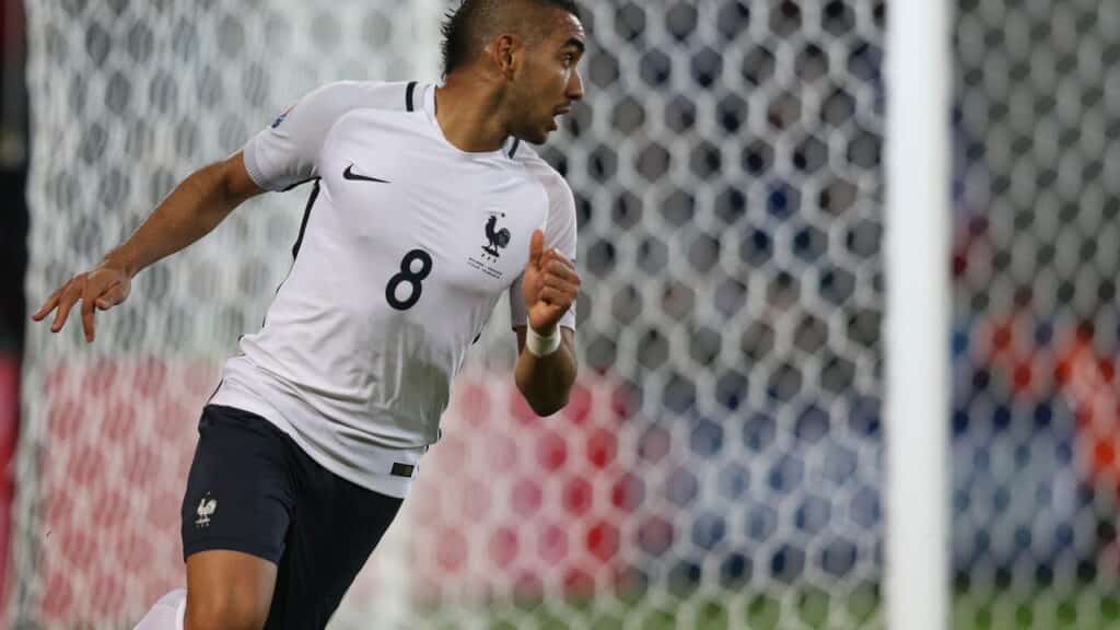 Advogada revela 'traição' a Dimitri Payet com ex-jogador famoso do Vasco; entenda o caso