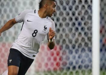 Advogada revela 'traição' a Dimitri Payet com ex-jogador famoso do Vasco; entenda o caso