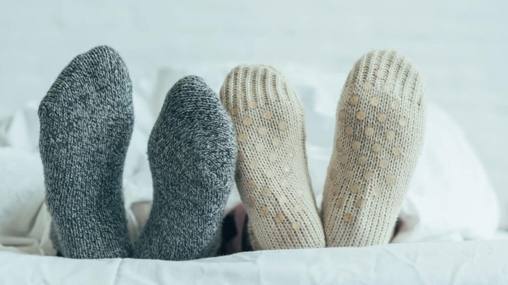 Poloneses revelam o método caseiro para aquecer a cama sem aumentar a conta de luz