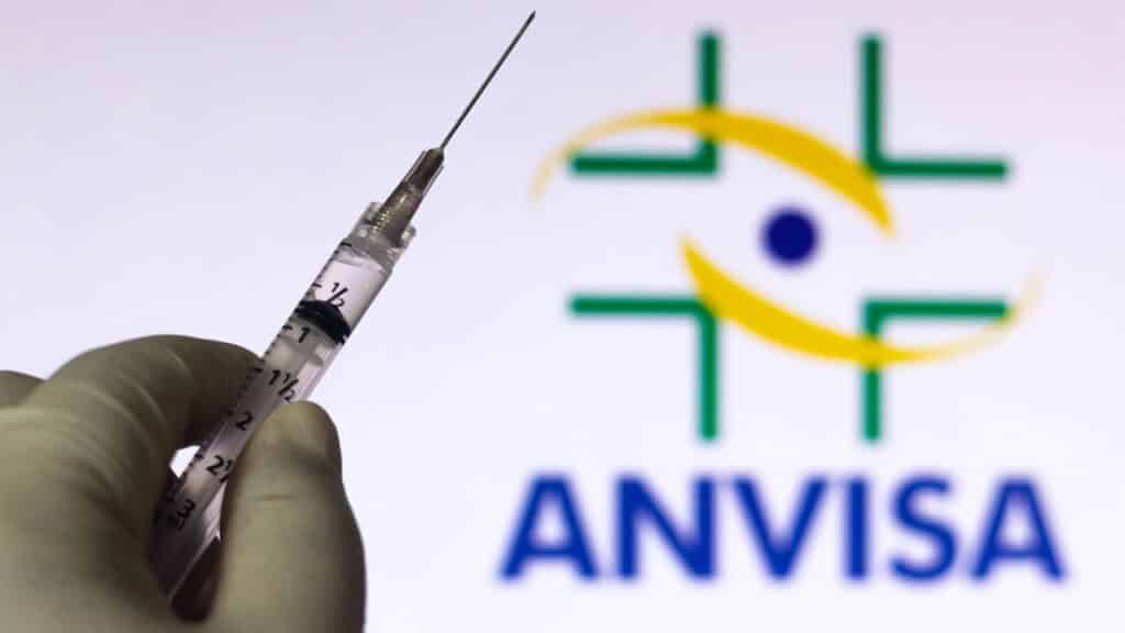 Lotes de ômega 3 e vitamina D são suspensos pela Anvisa após erro grave