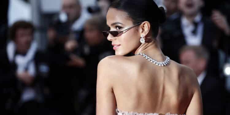 O que Bruna Marquezine fez no Oscar 2025 deixou Hollywood em choque!