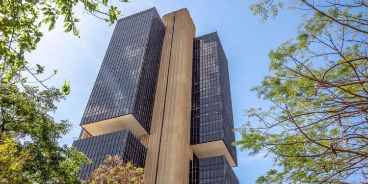 Banco Central emite comunicado geral para brasileiros com contas poupança!