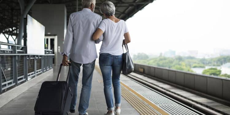 Brasileiros com mais de 60 anos já podem viajar de graça em 2025!