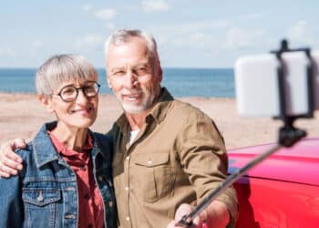 Idosos podem adquirir carros mais baratos com nova lei em 2025!