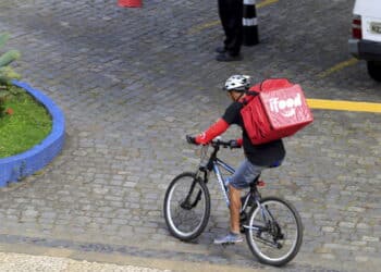 Ifood emite alerta para todos os brasileiros que pedem comida pelo aplicativo 12/11