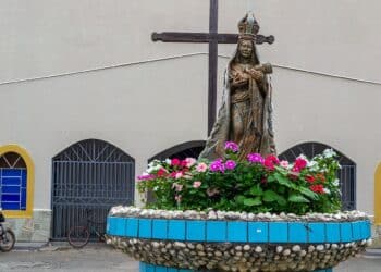 Praça da Igreja Matriz Abadia de Goiás - Fonte: Wikimedia Commons