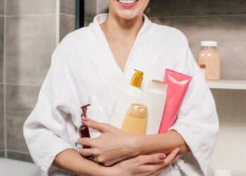 Decretado a lista das marcas de Shampoo proibidas pela Anvisa em todos os mercados do Brasil!
